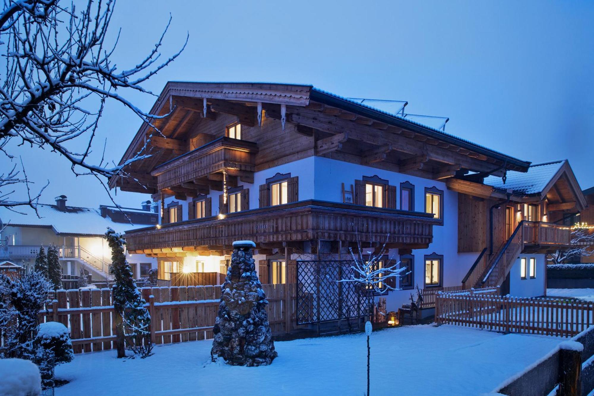 Bewegte Berge Apartments Saalfelden Eksteriør bilde