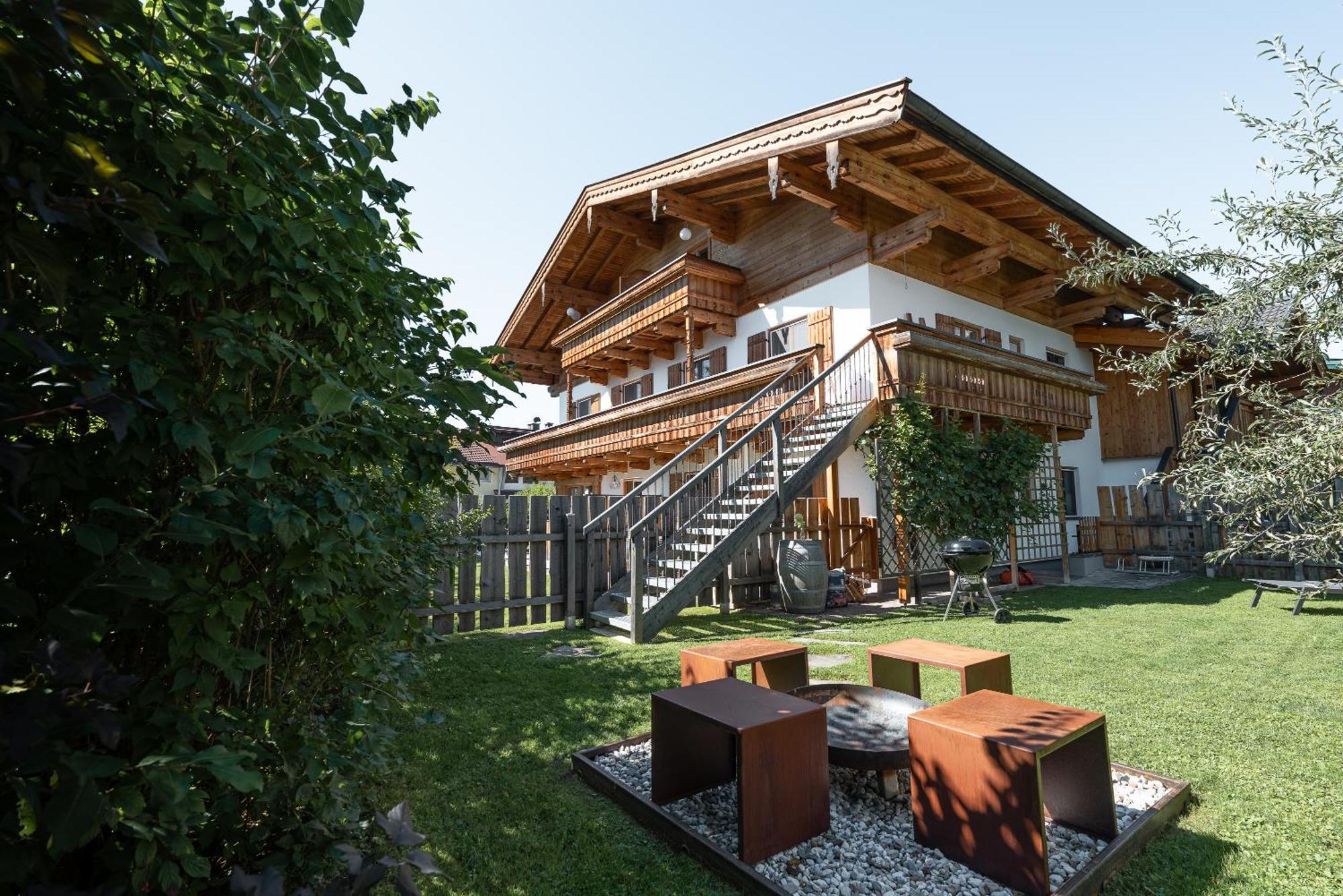 Bewegte Berge Apartments Saalfelden Eksteriør bilde